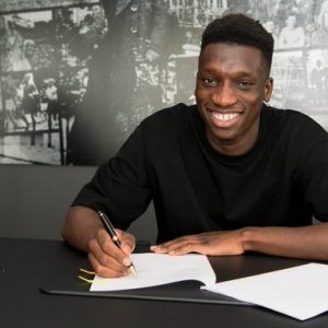 Ufficiale: Il Borussia Dortmund annuncia l’arrivo di Kamara dal Psg