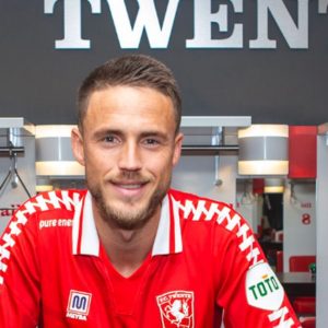 Ufficiale: Van Wolfswinkel lascia il Basilea e firma con il Twente