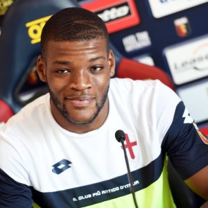 Nuova avventura per l’ex Genoa Ntcham; ha firmato con lo Swansea