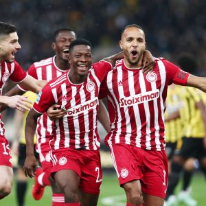 Soares la risolve in extremis, Olympiacos-Fenerbache termina 1-0