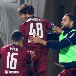 Il Lecce cade nella gara casalinga contro il Cittadella e perde la vetta della classifica