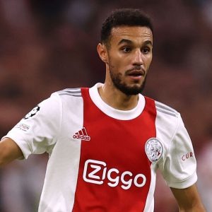 Anche il Milan si unisce alla corsa per Mazraoui