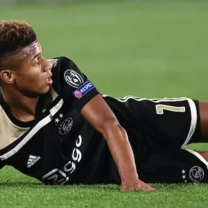 Benfica, contatti avanzati con lo Shaktar per David Neres