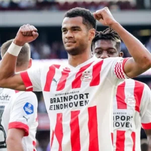 Il Psv supera facilmente il Nec e continua la corsa all’Ajax primo