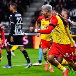 Continua la favola del Lens: vittoria contro l’Angers, due punti dal Psg e secondo posto in solitaria