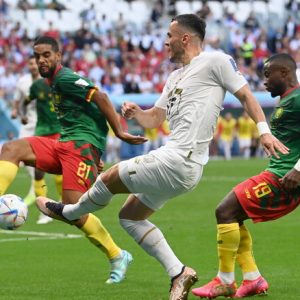 Spettacolo tra Camerun e Serbia, finisce 3-3