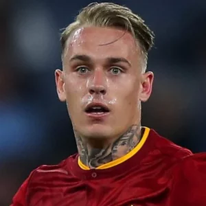 Roma: anche il Fulham punta Karsdorp