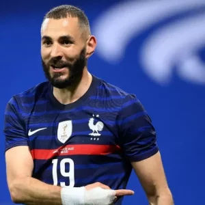 Ufficiale: Benzema annuncia il ritiro dalla Nazionale francese