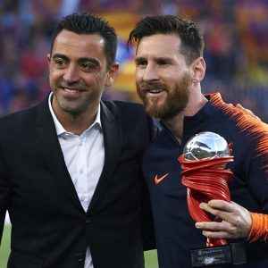 Xavi e Yuste all’unisono: “Vogliamo di nuovo Messi al Barcellona!”