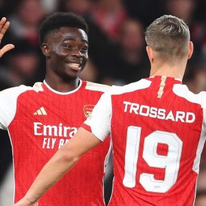 L’Arsenal vince 2-0 e tiene la testa del gruppo!