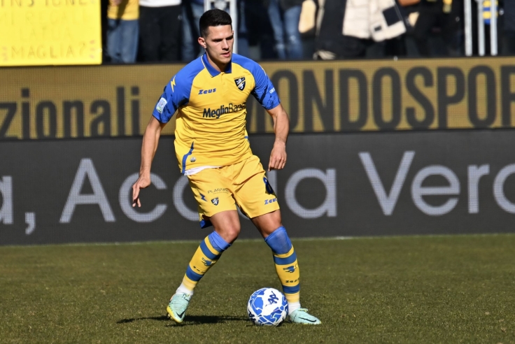 Frosinone, Lulic vicino al Bari