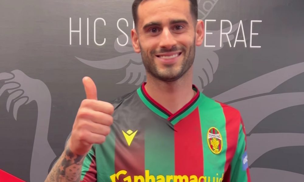 Ufficiale: colpo internazionale della Ternana, arriva Gaston Pereiro