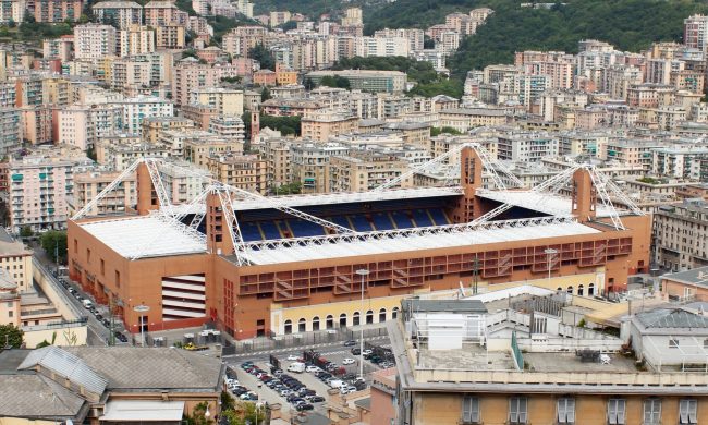 Genoa-Juventus, ipotesi partita a porte chiuse