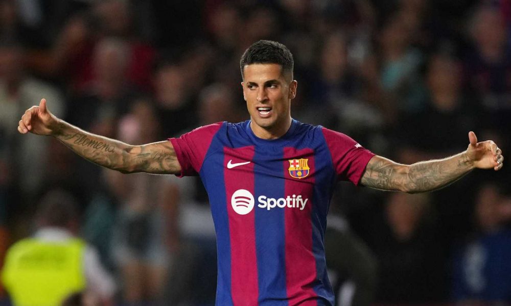 Cancelo conferma la volontà di rimanere al Barcellona