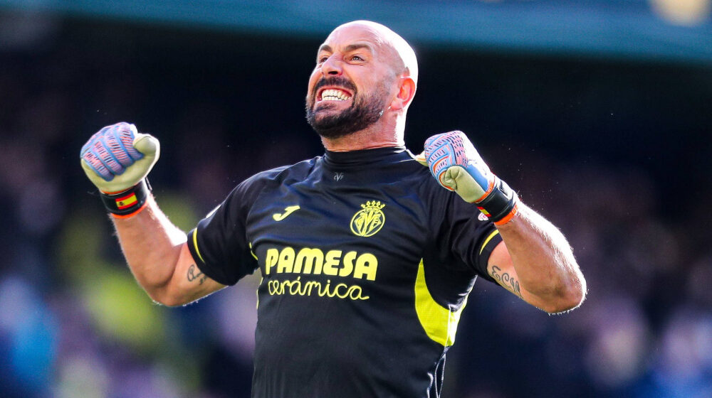 Villareal, il portiere Reina verso il ritiro