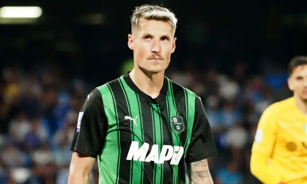 Pinamonti richiesto in Premier, due club sull’attaccante del Sassuolo