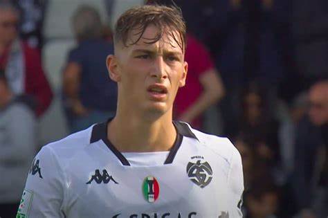 Lo Spezia batte 4-2 la Carrarese. Doppietta di Pio Esposito