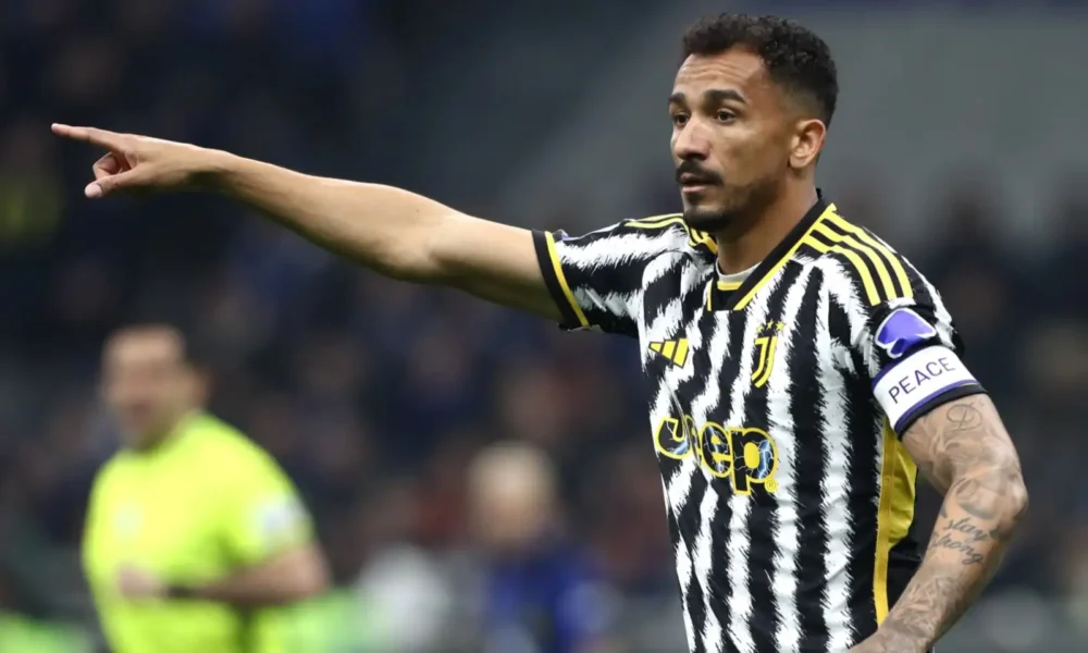 Danilo tratta il suo futuro alla Juventus