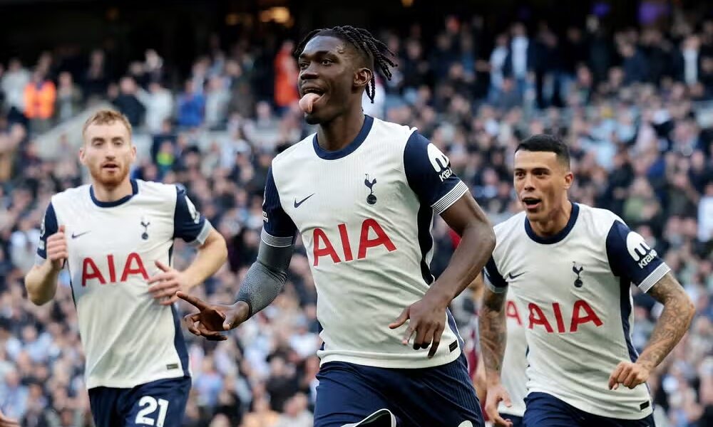 Poker del Tottenham nel derby contro il West Ham