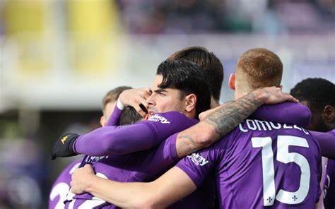 La Fiorentina continua a volare. Cagliari battuto