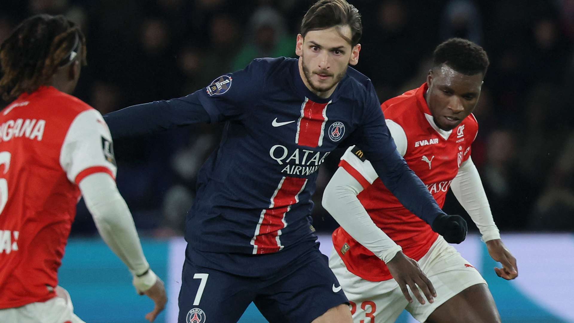 Il PSG non va oltre il pari contro il Reims, esordio positivo per Kvara